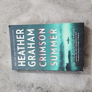 Heather‎ Graham Crimson Summer